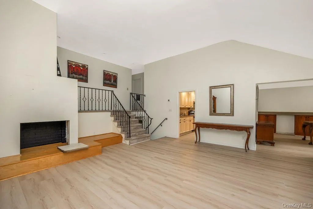 6 Village Drive, Oyster Bay, NY, 5 Bedrooms Bedrooms, 7 Rooms Rooms,3 BathroomsBathrooms,Residential Lease,For Rent,Village,0,1039472 6 Village Drive, Oyster Bay, NY, 5 Bedrooms Bedrooms, 7 Rooms Rooms,3 BathroomsBathrooms,Residential Lease,For Rent,Village,0,1039472