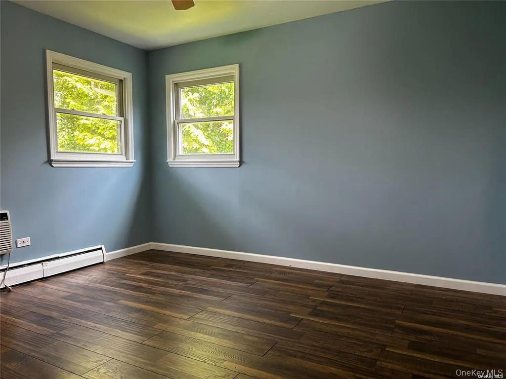 6 Village Drive, Oyster Bay, NY, 5 Bedrooms Bedrooms, 7 Rooms Rooms,3 BathroomsBathrooms,Residential Lease,For Rent,Village,0,1039472 6 Village Drive, Oyster Bay, NY, 5 Bedrooms Bedrooms, 7 Rooms Rooms,3 BathroomsBathrooms,Residential Lease,For Rent,Village,0,1039472