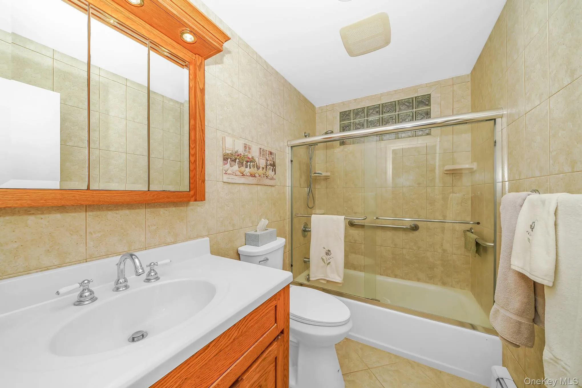 4 Oak Street, Brookhaven, NY, 3 Bedrooms Bedrooms, 9 Rooms Rooms,1 BathroomBathrooms,Residential,For Rent,Oak,0,1039473 4 Oak Street, Brookhaven, NY, 3 Bedrooms Bedrooms, 9 Rooms Rooms,1 BathroomBathrooms,Residential,For Rent,Oak,0,1039473