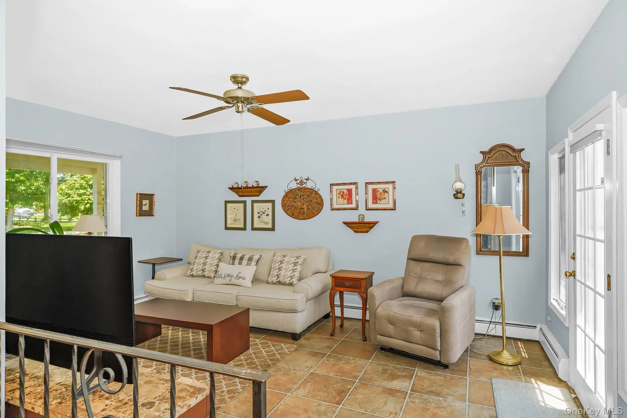 4 Oak Street, Brookhaven, NY, 3 Bedrooms Bedrooms, 9 Rooms Rooms,1 BathroomBathrooms,Residential,For Rent,Oak,0,1039473 4 Oak Street, Brookhaven, NY, 3 Bedrooms Bedrooms, 9 Rooms Rooms,1 BathroomBathrooms,Residential,For Rent,Oak,0,1039473