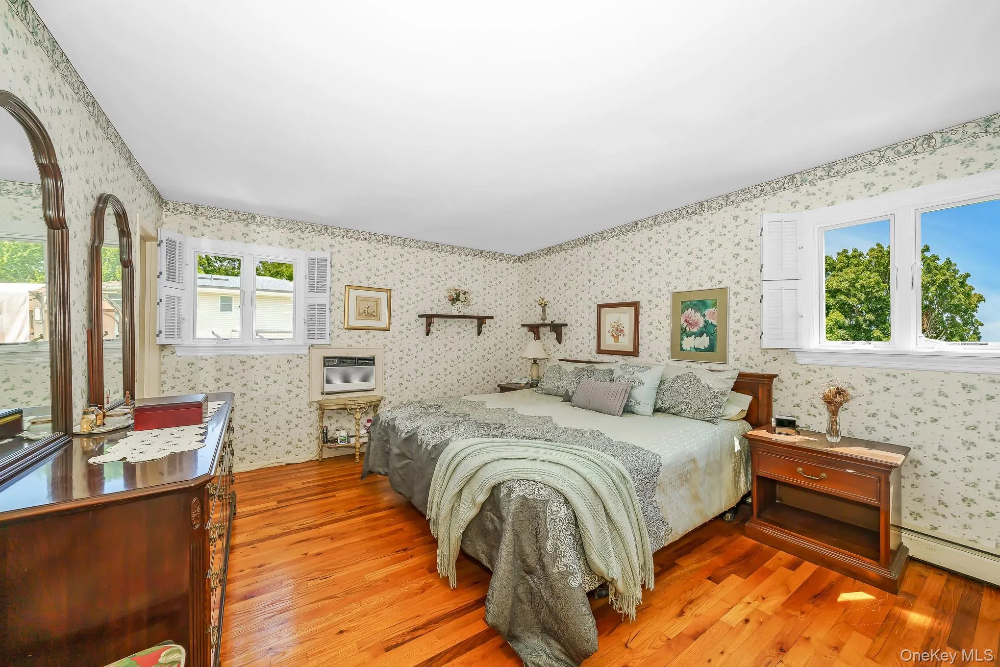 4 Oak Street, Brookhaven, NY, 3 Bedrooms Bedrooms, 9 Rooms Rooms,1 BathroomBathrooms,Residential,For Rent,Oak,0,1039473 4 Oak Street, Brookhaven, NY, 3 Bedrooms Bedrooms, 9 Rooms Rooms,1 BathroomBathrooms,Residential,For Rent,Oak,0,1039473