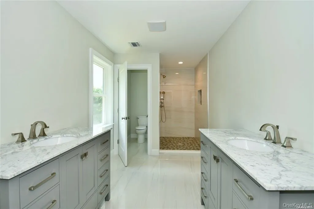 3 Lotto Court, Brookhaven, NY, 5 Bedrooms Bedrooms, 11 Rooms Rooms,3 BathroomsBathrooms,Residential,For Rent,Lotto,0,1039475 3 Lotto Court, Brookhaven, NY, 5 Bedrooms Bedrooms, 11 Rooms Rooms,3 BathroomsBathrooms,Residential,For Rent,Lotto,0,1039475