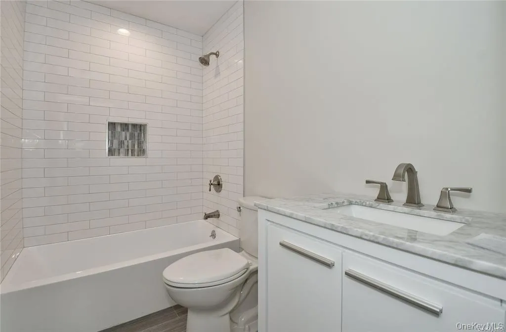 3 Lotto Court, Brookhaven, NY, 5 Bedrooms Bedrooms, 11 Rooms Rooms,3 BathroomsBathrooms,Residential,For Rent,Lotto,0,1039475 3 Lotto Court, Brookhaven, NY, 5 Bedrooms Bedrooms, 11 Rooms Rooms,3 BathroomsBathrooms,Residential,For Rent,Lotto,0,1039475