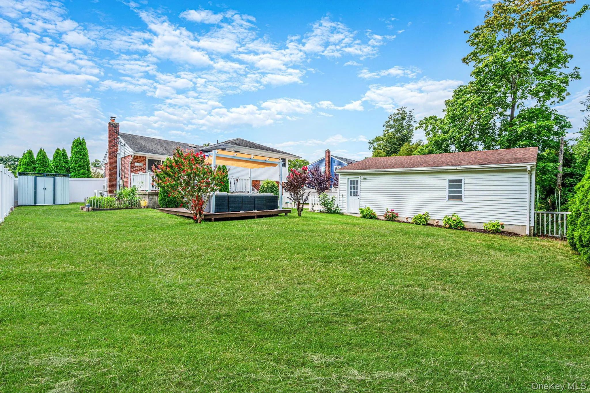 5 Gardenia Drive, Smithtown, NY, 3 Bedrooms Bedrooms, 9 Rooms Rooms,2 BathroomsBathrooms,Residential,For Rent,Gardenia,0,1039479 5 Gardenia Drive, Smithtown, NY, 3 Bedrooms Bedrooms, 9 Rooms Rooms,2 BathroomsBathrooms,Residential,For Rent,Gardenia,0,1039479