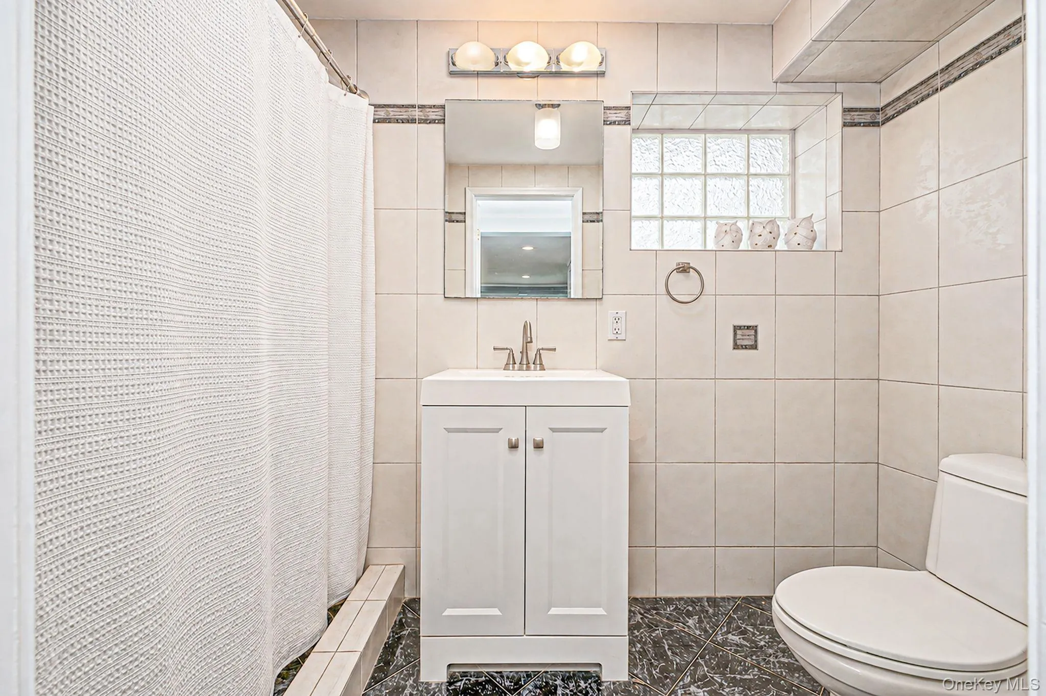 5 Gardenia Drive, Smithtown, NY, 3 Bedrooms Bedrooms, 9 Rooms Rooms,2 BathroomsBathrooms,Residential,For Rent,Gardenia,0,1039479 5 Gardenia Drive, Smithtown, NY, 3 Bedrooms Bedrooms, 9 Rooms Rooms,2 BathroomsBathrooms,Residential,For Rent,Gardenia,0,1039479