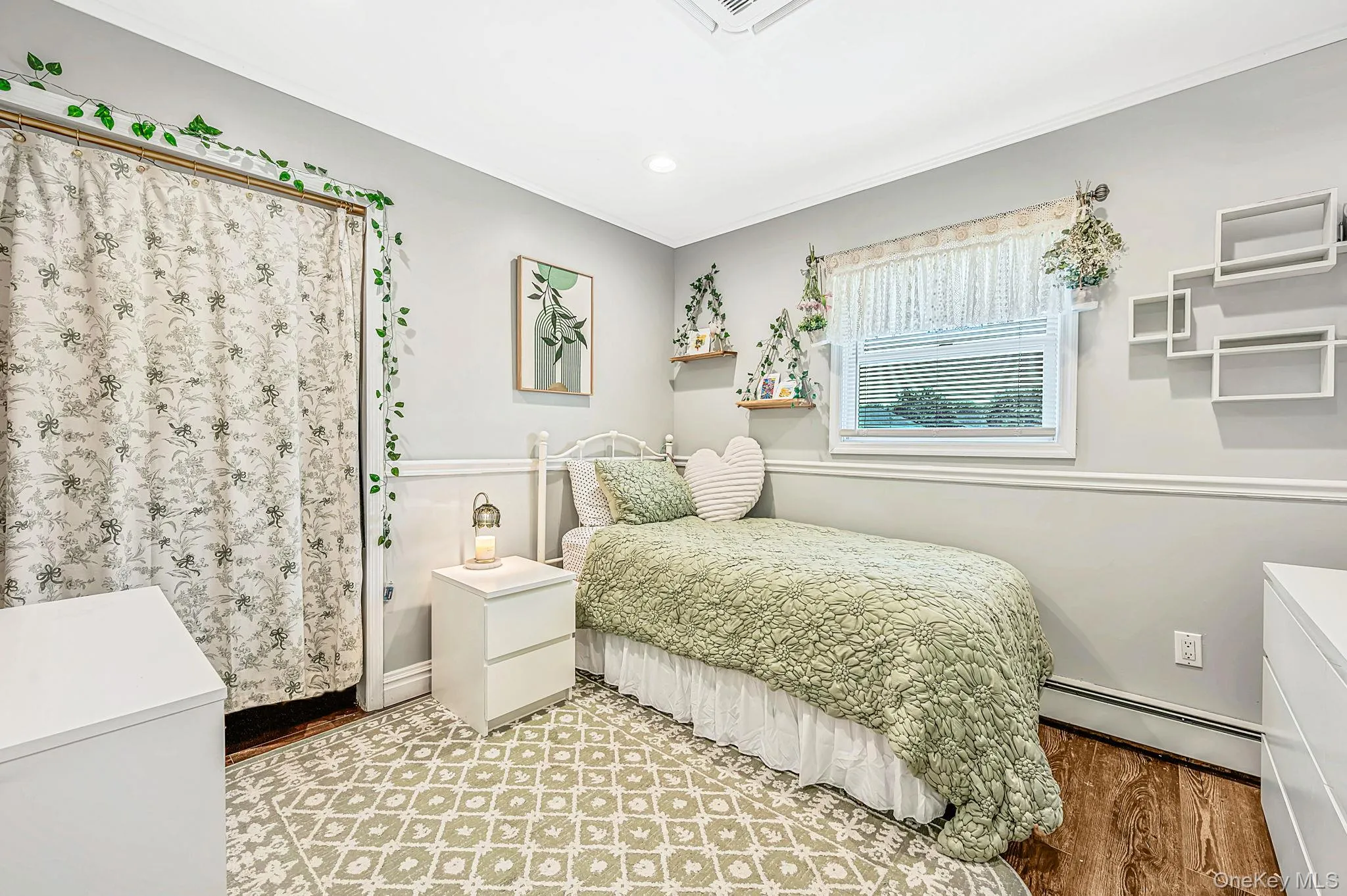 5 Gardenia Drive, Smithtown, NY, 3 Bedrooms Bedrooms, 9 Rooms Rooms,2 BathroomsBathrooms,Residential,For Rent,Gardenia,0,1039479 5 Gardenia Drive, Smithtown, NY, 3 Bedrooms Bedrooms, 9 Rooms Rooms,2 BathroomsBathrooms,Residential,For Rent,Gardenia,0,1039479