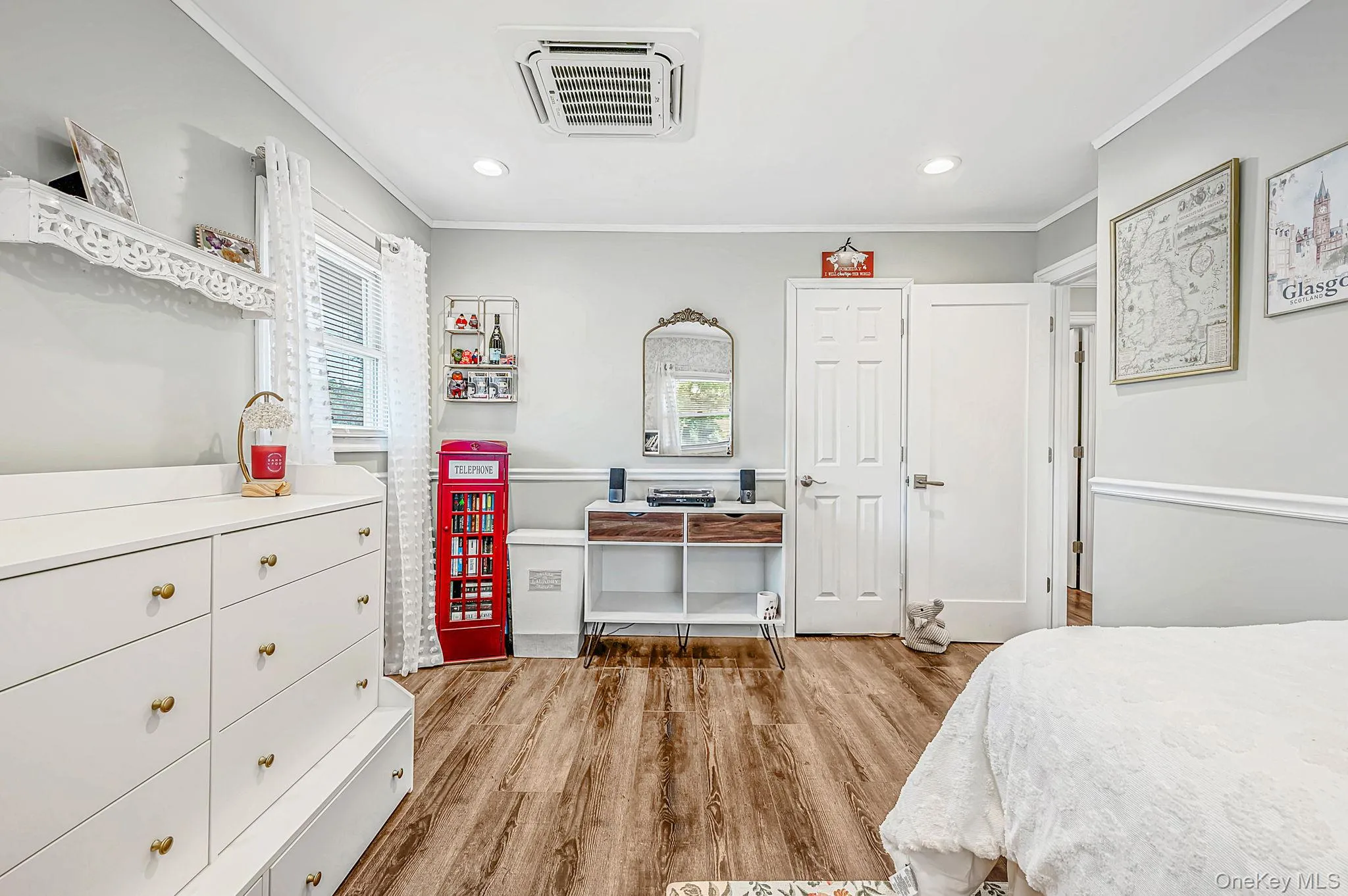 5 Gardenia Drive, Smithtown, NY, 3 Bedrooms Bedrooms, 9 Rooms Rooms,2 BathroomsBathrooms,Residential,For Rent,Gardenia,0,1039479 5 Gardenia Drive, Smithtown, NY, 3 Bedrooms Bedrooms, 9 Rooms Rooms,2 BathroomsBathrooms,Residential,For Rent,Gardenia,0,1039479