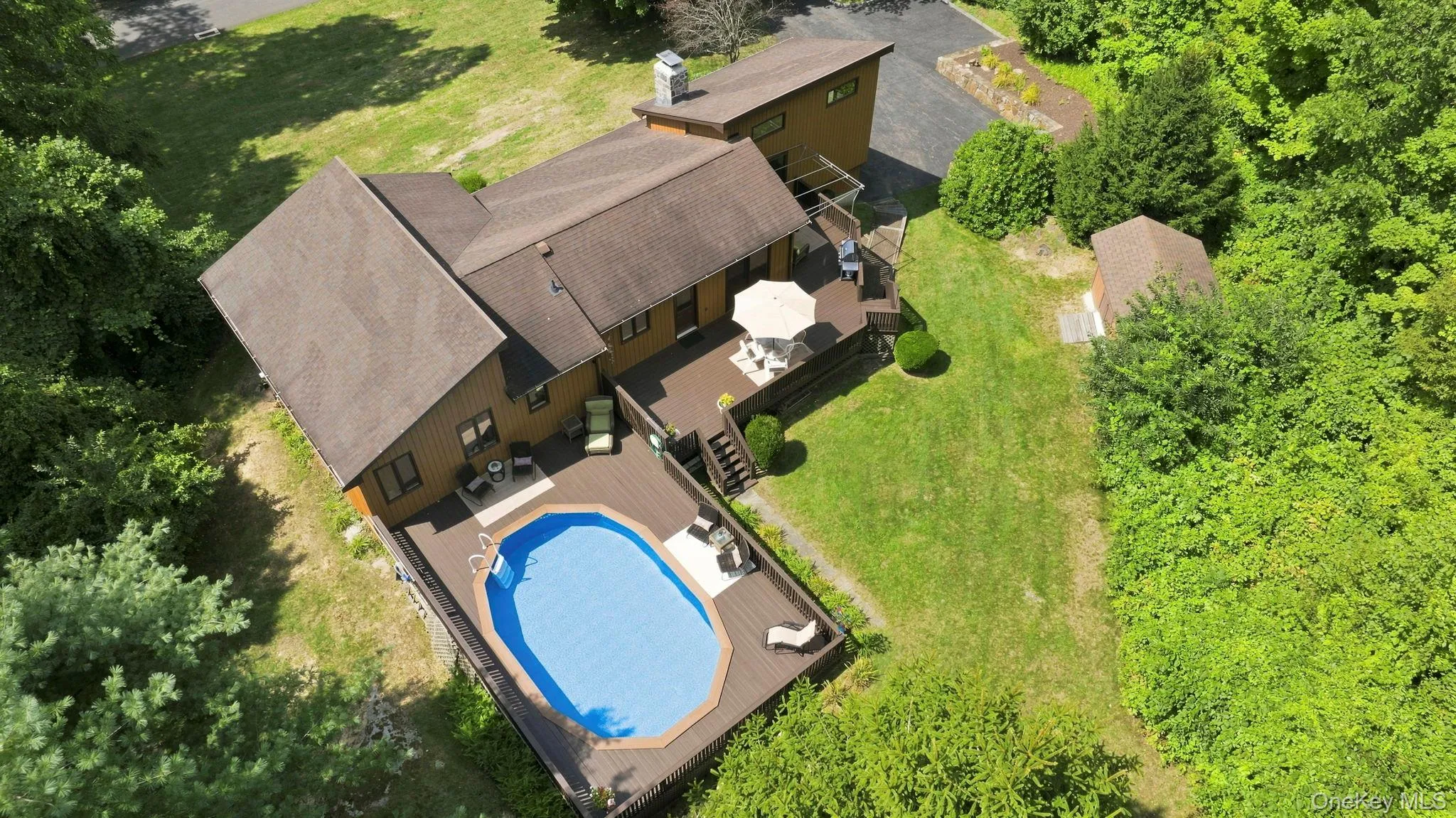 Expansive 3+ acres Expansive 3+ acres
