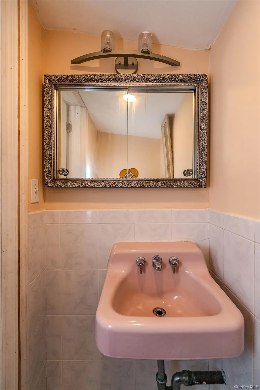 210 Lake Shore Drive, Thompson, NY, 3 Bedrooms Bedrooms, 5 Rooms Rooms,1 BathroomBathrooms,Residential,For Rent,Lake Shore,0,1039491 210 Lake Shore Drive, Thompson, NY, 3 Bedrooms Bedrooms, 5 Rooms Rooms,1 BathroomBathrooms,Residential,For Rent,Lake Shore,0,1039491