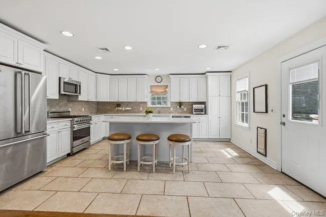 47 Syosset Circle, Oyster Bay, NY, 4 Bedrooms Bedrooms, 9 Rooms Rooms,2 BathroomsBathrooms,Residential,For Rent,Syosset,0,1039492 47 Syosset Circle, Oyster Bay, NY, 4 Bedrooms Bedrooms, 9 Rooms Rooms,2 BathroomsBathrooms,Residential,For Rent,Syosset,0,1039492