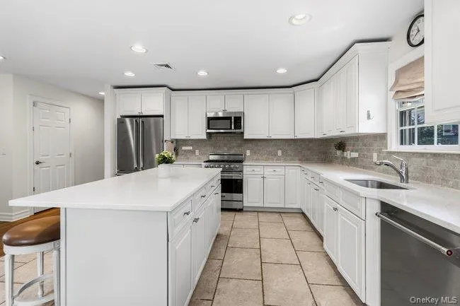 47 Syosset Circle, Oyster Bay, NY, 4 Bedrooms Bedrooms, 9 Rooms Rooms,2 BathroomsBathrooms,Residential,For Rent,Syosset,0,1039492 47 Syosset Circle, Oyster Bay, NY, 4 Bedrooms Bedrooms, 9 Rooms Rooms,2 BathroomsBathrooms,Residential,For Rent,Syosset,0,1039492