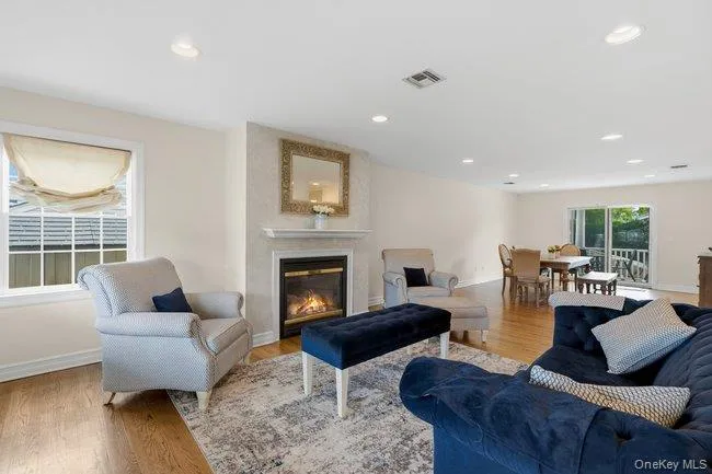 47 Syosset Circle, Oyster Bay, NY, 4 Bedrooms Bedrooms, 9 Rooms Rooms,2 BathroomsBathrooms,Residential,For Rent,Syosset,0,1039492 47 Syosset Circle, Oyster Bay, NY, 4 Bedrooms Bedrooms, 9 Rooms Rooms,2 BathroomsBathrooms,Residential,For Rent,Syosset,0,1039492