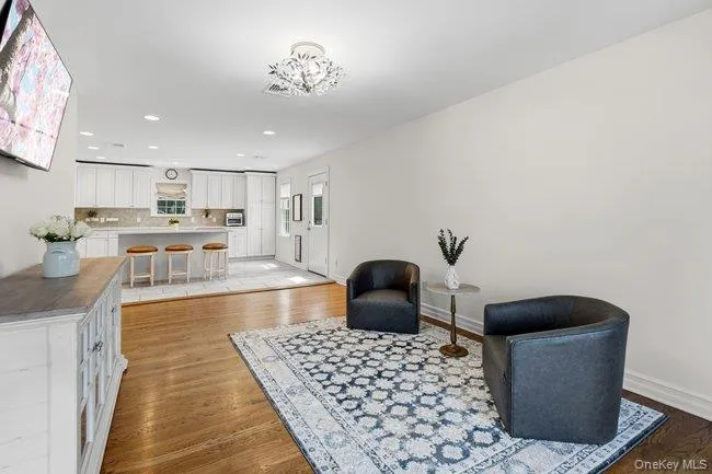 47 Syosset Circle, Oyster Bay, NY, 4 Bedrooms Bedrooms, 9 Rooms Rooms,2 BathroomsBathrooms,Residential,For Rent,Syosset,0,1039492 47 Syosset Circle, Oyster Bay, NY, 4 Bedrooms Bedrooms, 9 Rooms Rooms,2 BathroomsBathrooms,Residential,For Rent,Syosset,0,1039492