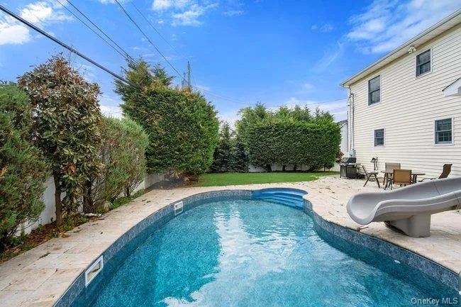 47 Syosset Circle, Oyster Bay, NY, 4 Bedrooms Bedrooms, 9 Rooms Rooms,2 BathroomsBathrooms,Residential,For Rent,Syosset,0,1039492 47 Syosset Circle, Oyster Bay, NY, 4 Bedrooms Bedrooms, 9 Rooms Rooms,2 BathroomsBathrooms,Residential,For Rent,Syosset,0,1039492