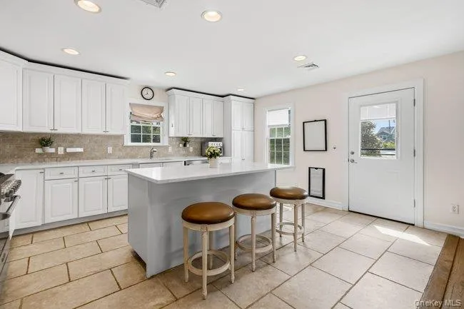 47 Syosset Circle, Oyster Bay, NY, 4 Bedrooms Bedrooms, 9 Rooms Rooms,2 BathroomsBathrooms,Residential,For Rent,Syosset,0,1039492 47 Syosset Circle, Oyster Bay, NY, 4 Bedrooms Bedrooms, 9 Rooms Rooms,2 BathroomsBathrooms,Residential,For Rent,Syosset,0,1039492