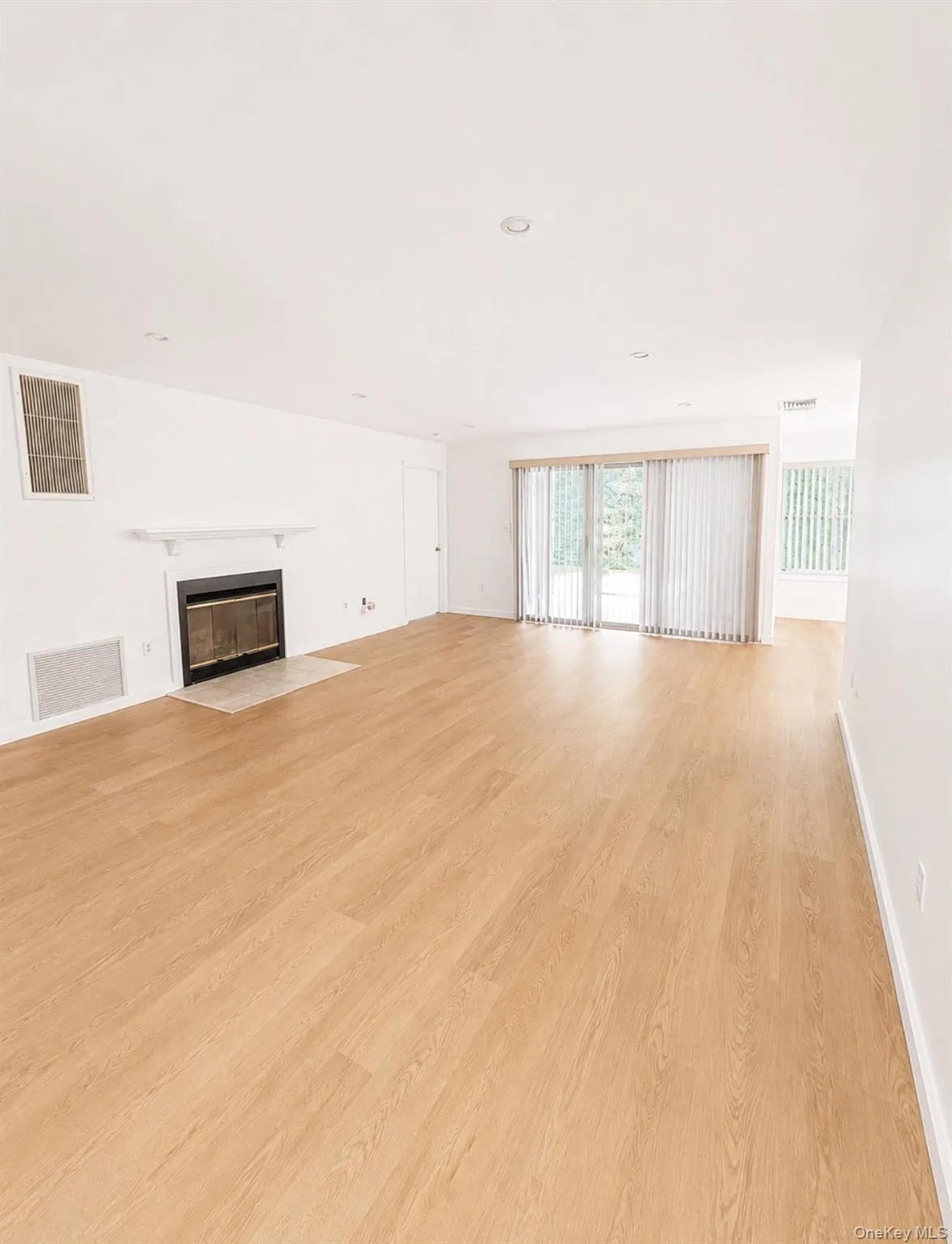 803 Lenox Road, Monroe, NY, 3 Bedrooms Bedrooms, 6 Rooms Rooms,2 BathroomsBathrooms,Residential Lease,For Rent,Lenox,0,1039501 803 Lenox Road, Monroe, NY, 3 Bedrooms Bedrooms, 6 Rooms Rooms,2 BathroomsBathrooms,Residential Lease,For Rent,Lenox,0,1039501