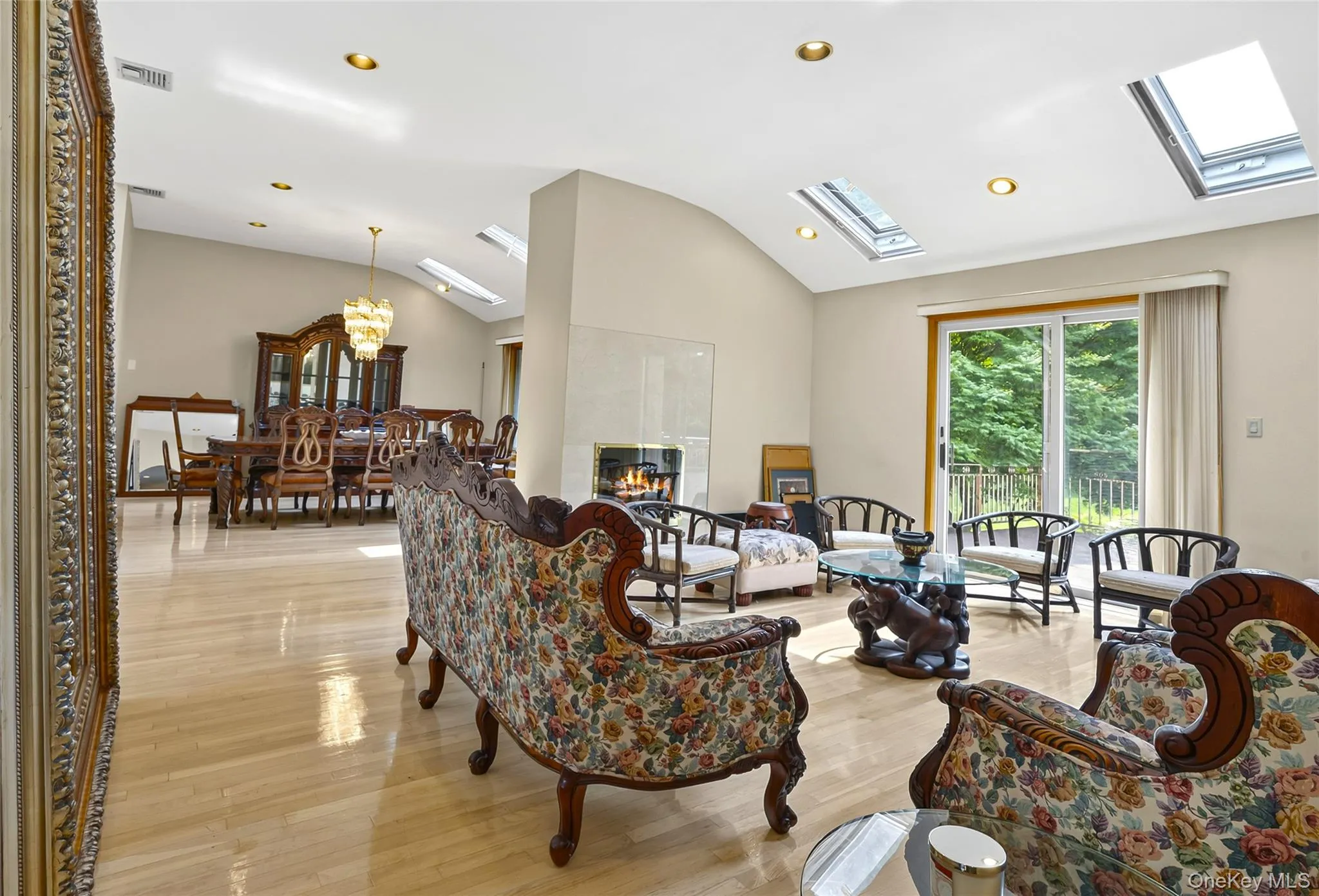 22 Penn Drive, Huntington, NY, 3 Bedrooms Bedrooms, 10 Rooms Rooms,2 BathroomsBathrooms,Residential,For Rent,Penn,0,1039503 22 Penn Drive, Huntington, NY, 3 Bedrooms Bedrooms, 10 Rooms Rooms,2 BathroomsBathrooms,Residential,For Rent,Penn,0,1039503