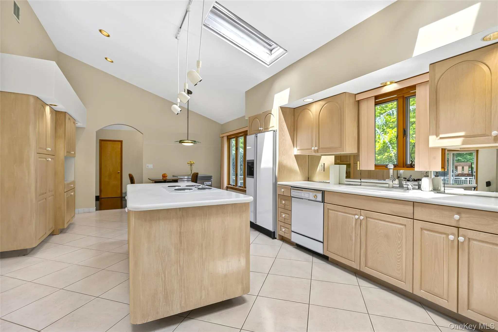 22 Penn Drive, Huntington, NY, 3 Bedrooms Bedrooms, 10 Rooms Rooms,2 BathroomsBathrooms,Residential,For Rent,Penn,0,1039503 22 Penn Drive, Huntington, NY, 3 Bedrooms Bedrooms, 10 Rooms Rooms,2 BathroomsBathrooms,Residential,For Rent,Penn,0,1039503