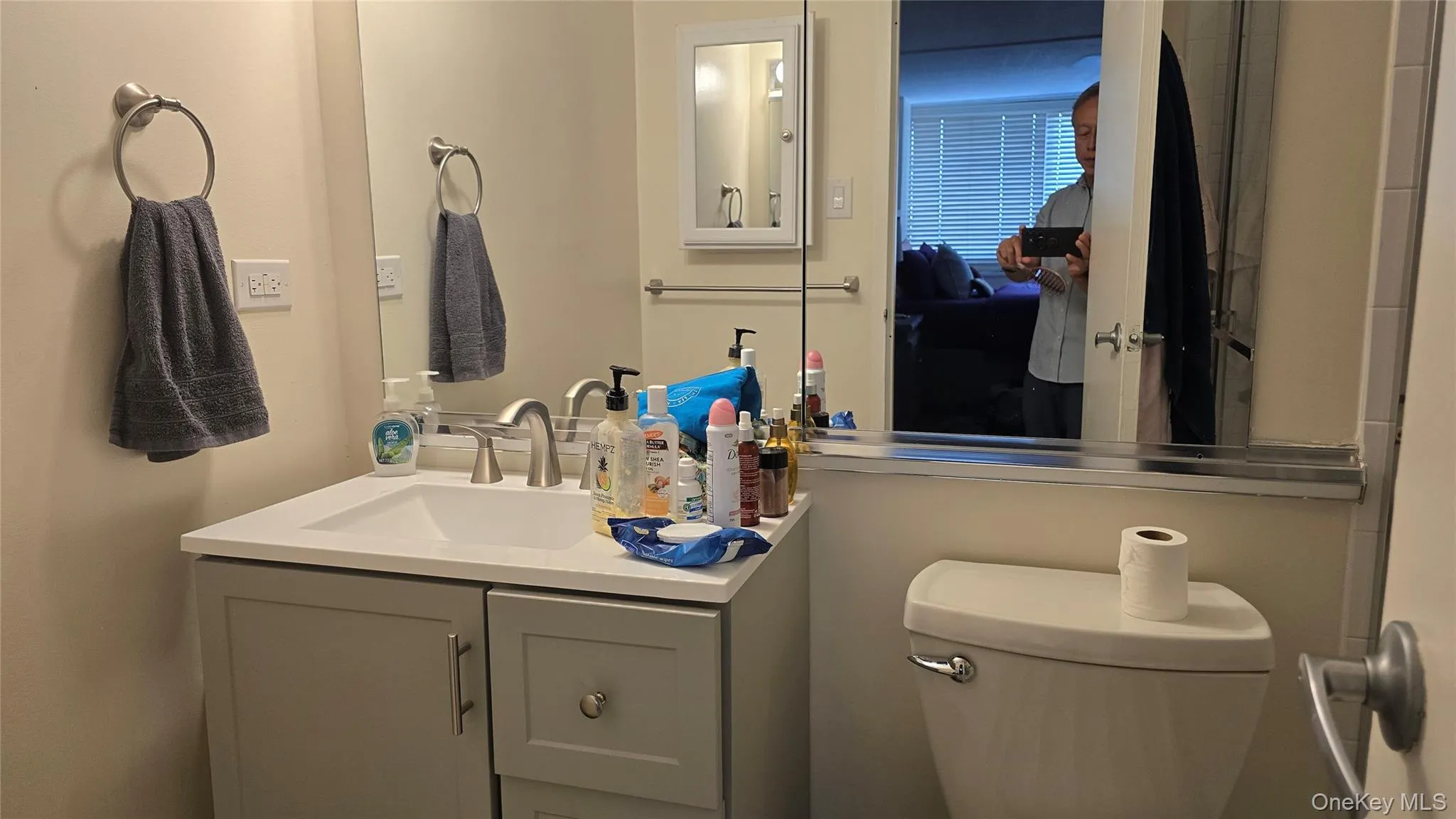 2 Bay Club Dr, New York, NY, 2 Bedrooms Bedrooms, 5 Rooms Rooms,2 BathroomsBathrooms,Residential,For Rent,Dr,0,1039505 2 Bay Club Dr, New York, NY, 2 Bedrooms Bedrooms, 5 Rooms Rooms,2 BathroomsBathrooms,Residential,For Rent,Dr,0,1039505