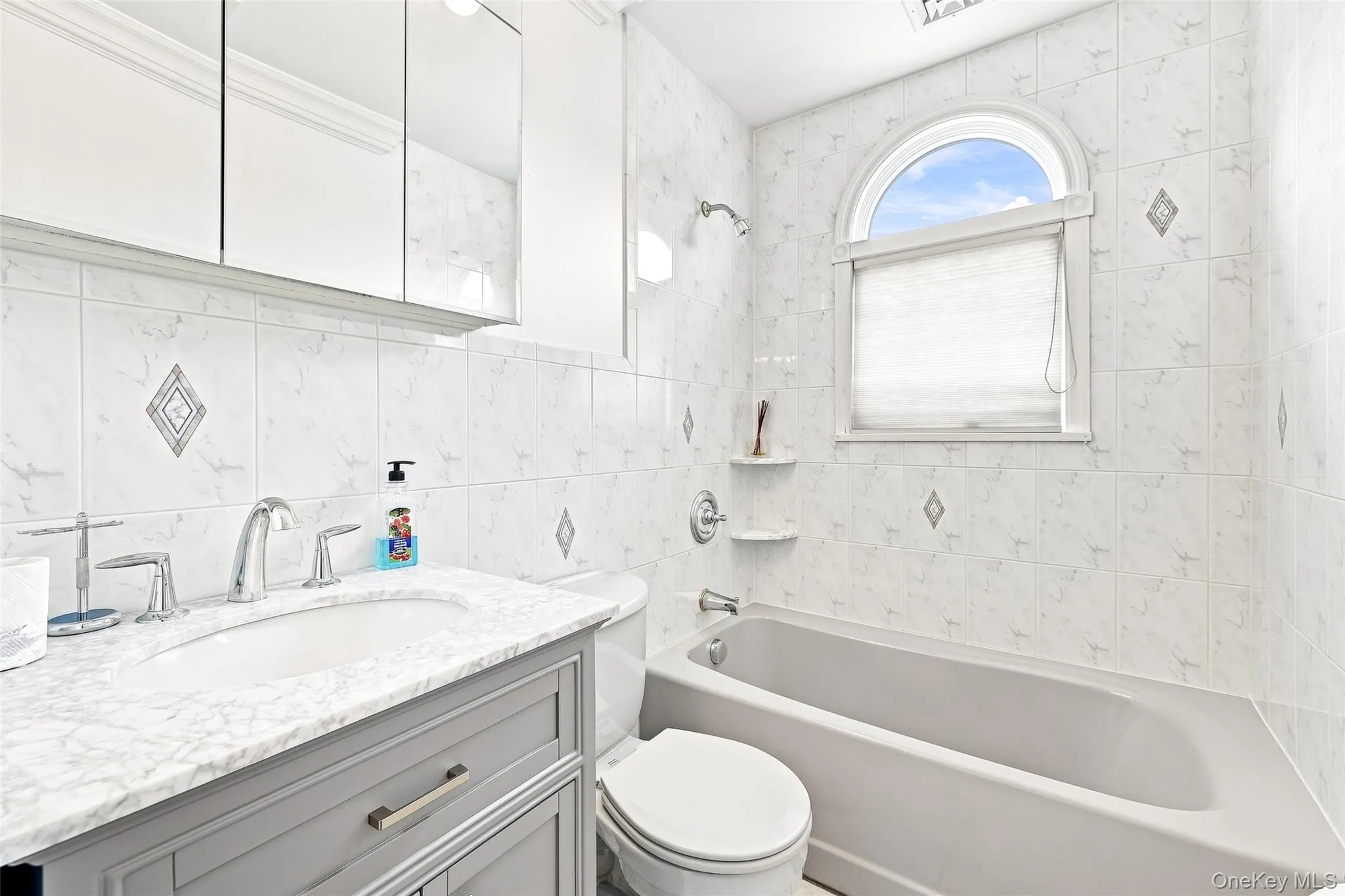 5315 Overbrook Street, New York, NY, 5 Bedrooms Bedrooms, 11 Rooms Rooms,4 BathroomsBathrooms,Residential,For Rent,Overbrook,0,1039513 5315 Overbrook Street, New York, NY, 5 Bedrooms Bedrooms, 11 Rooms Rooms,4 BathroomsBathrooms,Residential,For Rent,Overbrook,0,1039513