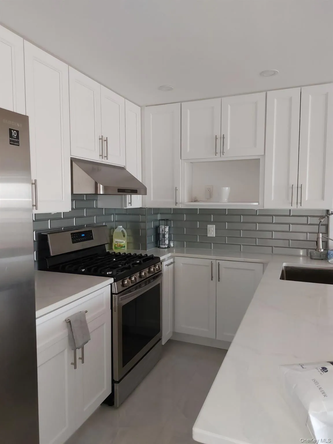 61-25 Street, New York, NY, 3 Rooms Rooms,1 BathroomBathrooms,Residential Lease,For Rent,Street,0,1039518 61-25 Street, New York, NY, 3 Rooms Rooms,1 BathroomBathrooms,Residential Lease,For Rent,Street,0,1039518