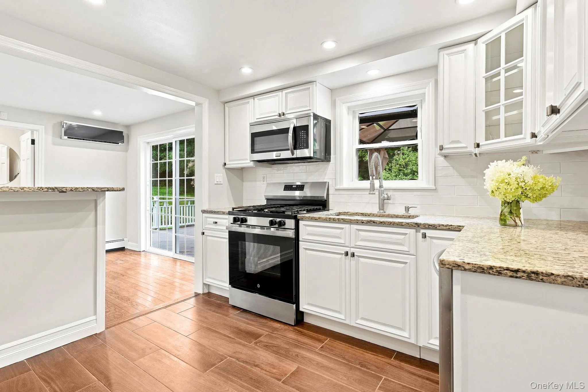 25 Greenvale Circle, Greenburgh, NY, 3 Bedrooms Bedrooms, 8 Rooms Rooms,2 BathroomsBathrooms,Residential,For Rent,Greenvale,0,1039523 25 Greenvale Circle, Greenburgh, NY, 3 Bedrooms Bedrooms, 8 Rooms Rooms,2 BathroomsBathrooms,Residential,For Rent,Greenvale,0,1039523