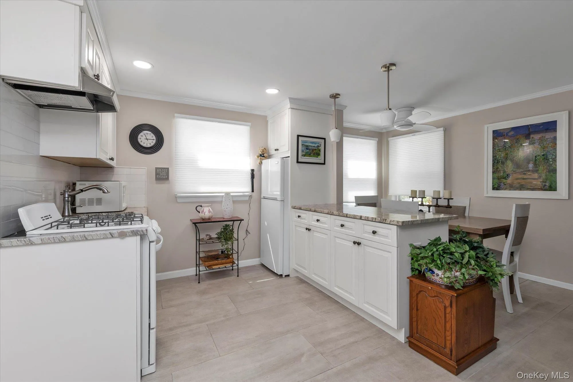58 Alexine Avenue, Hempstead, NY, 3 Bedrooms Bedrooms, 7 Rooms Rooms,2 BathroomsBathrooms,Residential,For Rent,Alexine,0,1039525 58 Alexine Avenue, Hempstead, NY, 3 Bedrooms Bedrooms, 7 Rooms Rooms,2 BathroomsBathrooms,Residential,For Rent,Alexine,0,1039525