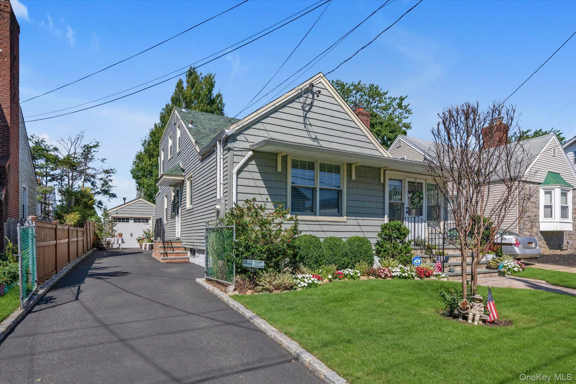 58 Alexine Avenue, Hempstead, NY, 3 Bedrooms Bedrooms, 7 Rooms Rooms,2 BathroomsBathrooms,Residential,For Rent,Alexine,0,1039525 58 Alexine Avenue, Hempstead, NY, 3 Bedrooms Bedrooms, 7 Rooms Rooms,2 BathroomsBathrooms,Residential,For Rent,Alexine,0,1039525