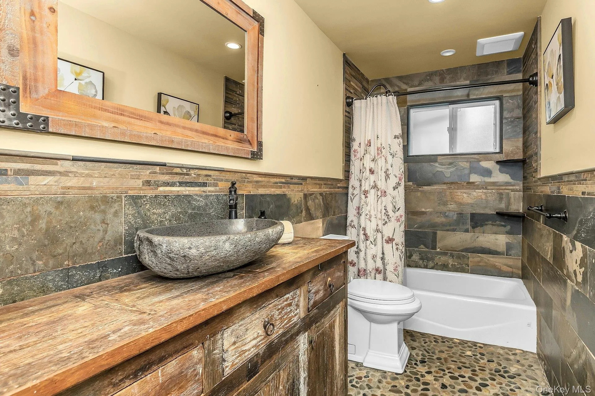 189 Lodge Avenue, Huntington, NY, 3 Bedrooms Bedrooms, 8 Rooms Rooms,2 BathroomsBathrooms,Residential,For Rent,Lodge,0,1039532 189 Lodge Avenue, Huntington, NY, 3 Bedrooms Bedrooms, 8 Rooms Rooms,2 BathroomsBathrooms,Residential,For Rent,Lodge,0,1039532