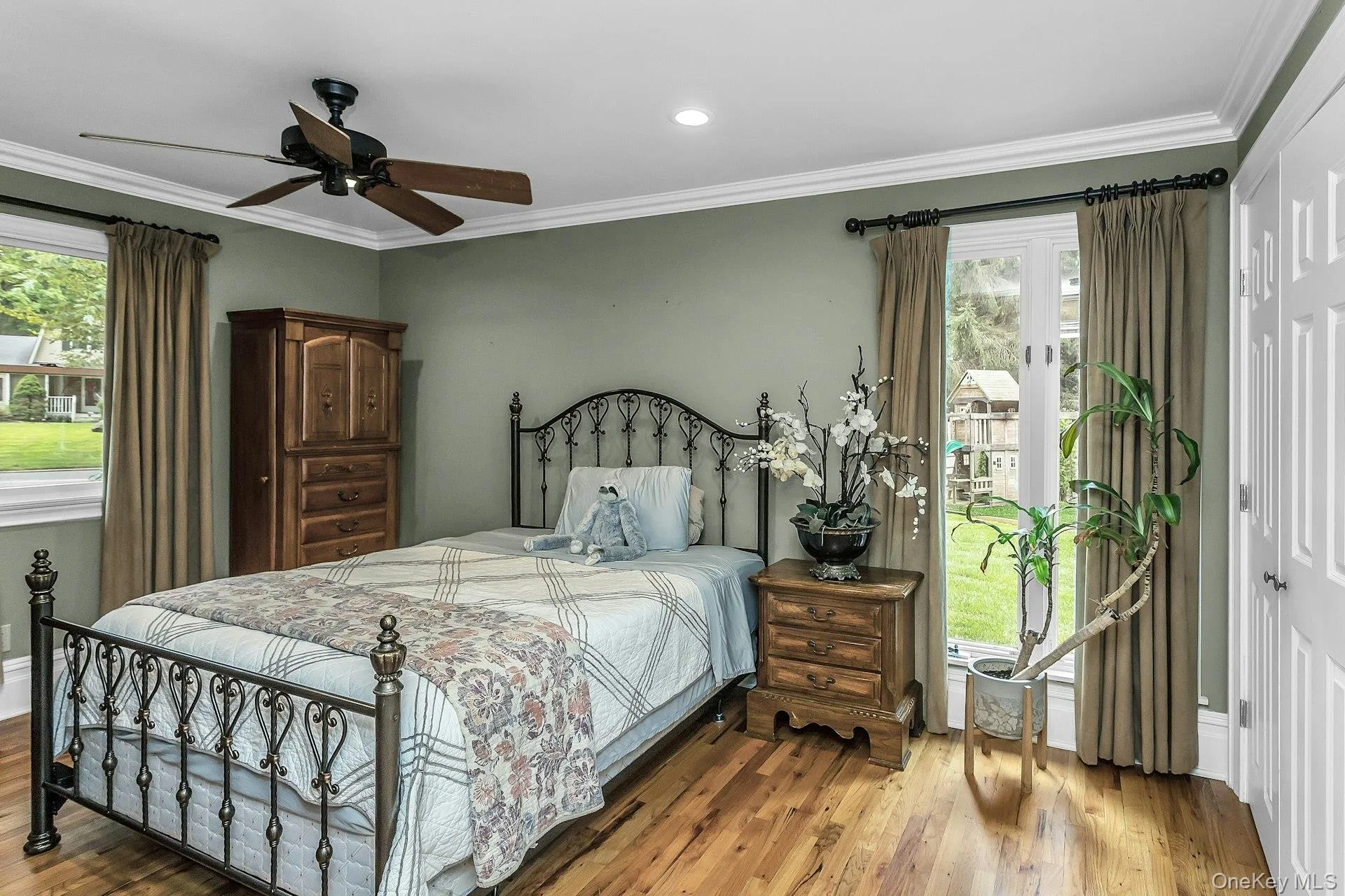 189 Lodge Avenue, Huntington, NY, 3 Bedrooms Bedrooms, 8 Rooms Rooms,2 BathroomsBathrooms,Residential,For Rent,Lodge,0,1039532 189 Lodge Avenue, Huntington, NY, 3 Bedrooms Bedrooms, 8 Rooms Rooms,2 BathroomsBathrooms,Residential,For Rent,Lodge,0,1039532