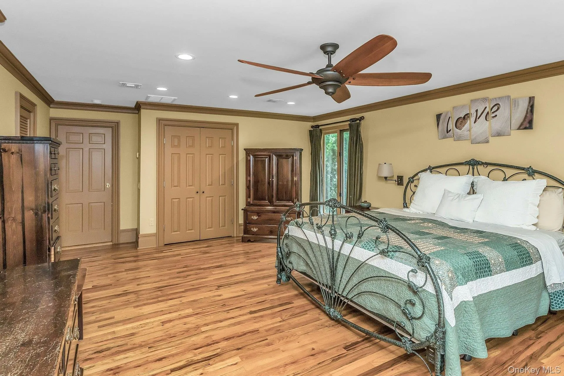 189 Lodge Avenue, Huntington, NY, 3 Bedrooms Bedrooms, 8 Rooms Rooms,2 BathroomsBathrooms,Residential,For Rent,Lodge,0,1039532 189 Lodge Avenue, Huntington, NY, 3 Bedrooms Bedrooms, 8 Rooms Rooms,2 BathroomsBathrooms,Residential,For Rent,Lodge,0,1039532