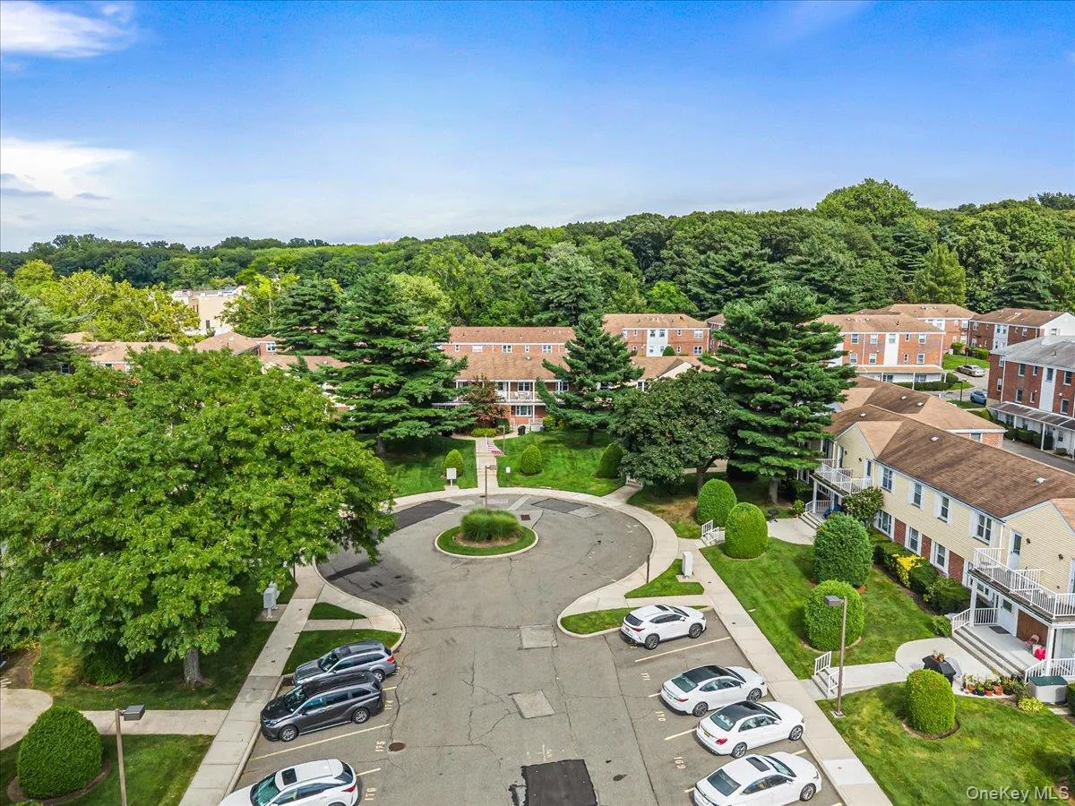 67-71 Cloverdale Lane, New York, NY, 1 Bedroom Bedrooms, 4 Rooms Rooms,1 BathroomBathrooms,Residential,For Rent,Cloverdale,0,1039533 67-71 Cloverdale Lane, New York, NY, 1 Bedroom Bedrooms, 4 Rooms Rooms,1 BathroomBathrooms,Residential,For Rent,Cloverdale,0,1039533