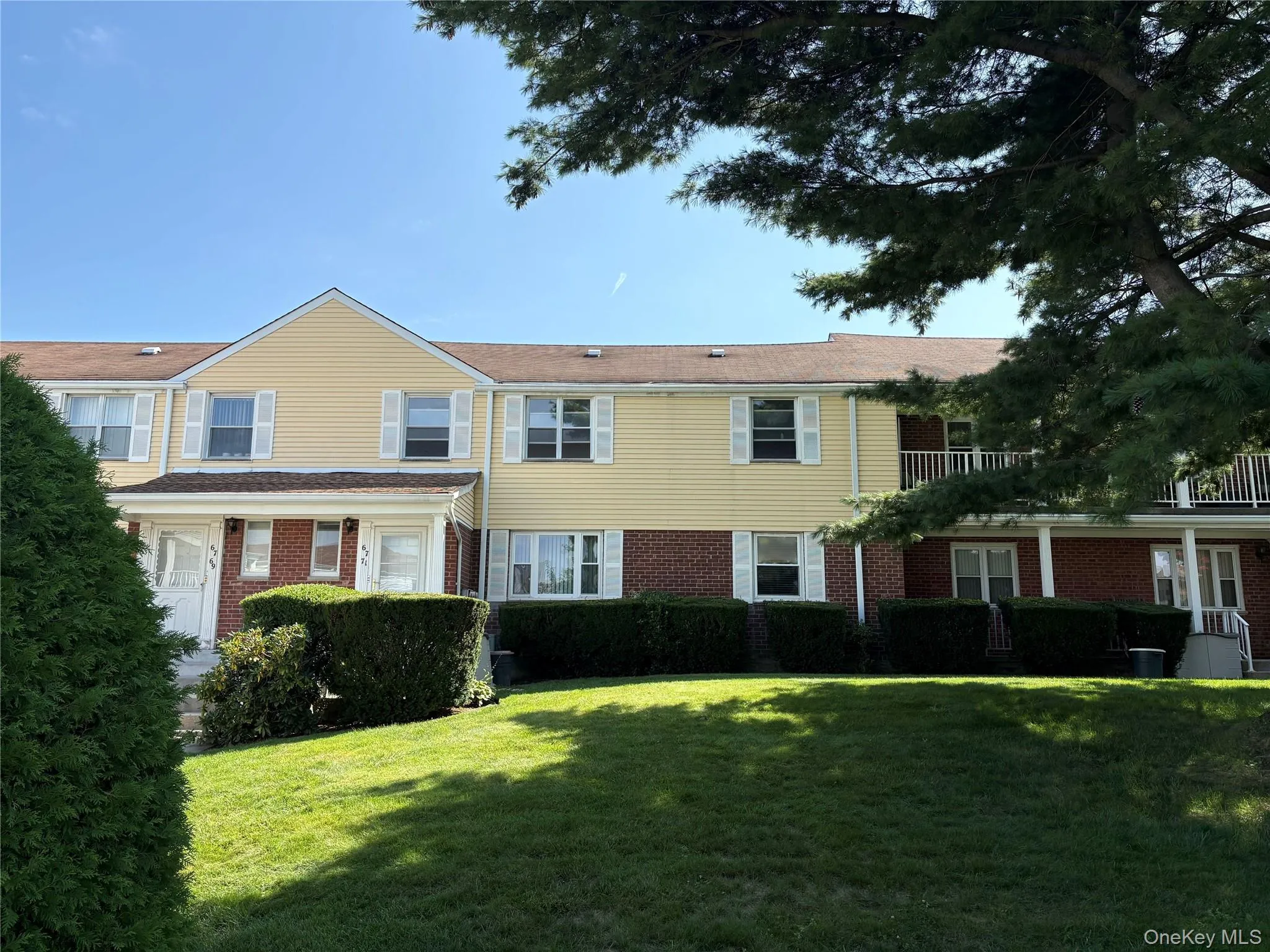 67-71 Cloverdale Lane, New York, NY, 1 Bedroom Bedrooms, 4 Rooms Rooms,1 BathroomBathrooms,Residential,For Rent,Cloverdale,0,1039533 67-71 Cloverdale Lane, New York, NY, 1 Bedroom Bedrooms, 4 Rooms Rooms,1 BathroomBathrooms,Residential,For Rent,Cloverdale,0,1039533