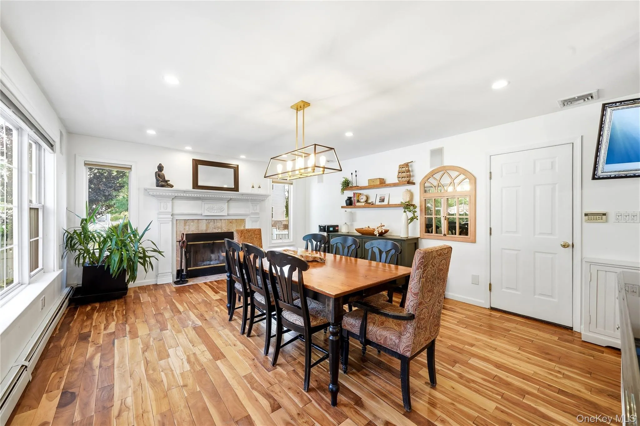 1536 Winganhauppauge Road, Islip, NY, 4 Bedrooms Bedrooms, 9 Rooms Rooms,3 BathroomsBathrooms,Residential,For Rent,Winganhauppauge,0,1039534 1536 Winganhauppauge Road, Islip, NY, 4 Bedrooms Bedrooms, 9 Rooms Rooms,3 BathroomsBathrooms,Residential,For Rent,Winganhauppauge,0,1039534