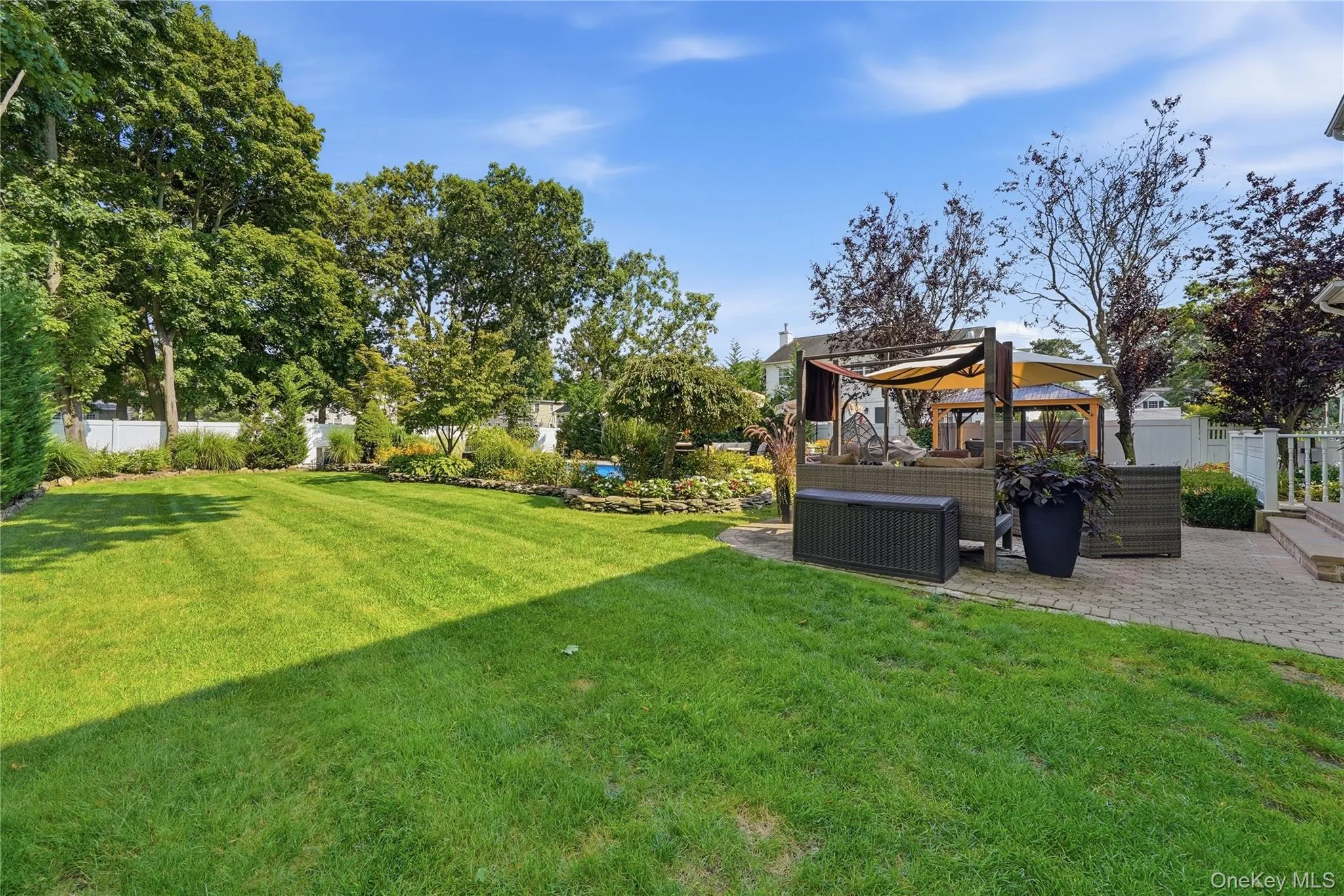 1536 Winganhauppauge Road, Islip, NY, 4 Bedrooms Bedrooms, 9 Rooms Rooms,3 BathroomsBathrooms,Residential,For Rent,Winganhauppauge,0,1039534 1536 Winganhauppauge Road, Islip, NY, 4 Bedrooms Bedrooms, 9 Rooms Rooms,3 BathroomsBathrooms,Residential,For Rent,Winganhauppauge,0,1039534