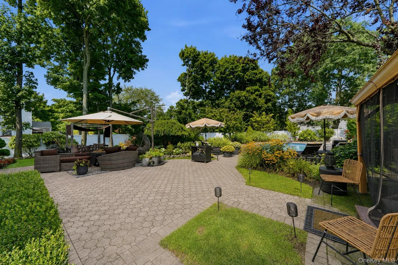 1536 Winganhauppauge Road, Islip, NY, 4 Bedrooms Bedrooms, 9 Rooms Rooms,3 BathroomsBathrooms,Residential,For Rent,Winganhauppauge,0,1039534 1536 Winganhauppauge Road, Islip, NY, 4 Bedrooms Bedrooms, 9 Rooms Rooms,3 BathroomsBathrooms,Residential,For Rent,Winganhauppauge,0,1039534