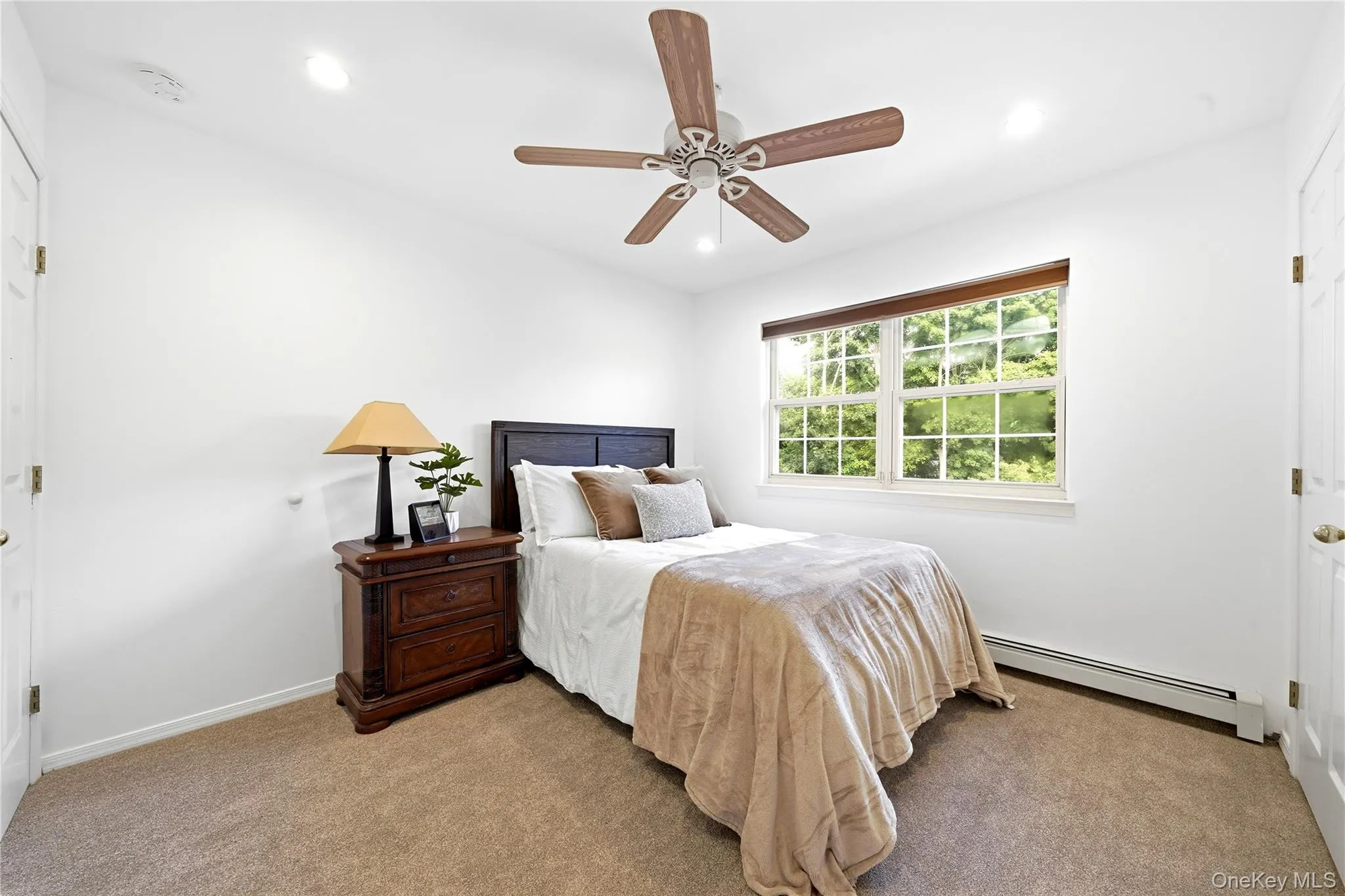 1536 Winganhauppauge Road, Islip, NY, 4 Bedrooms Bedrooms, 9 Rooms Rooms,3 BathroomsBathrooms,Residential,For Rent,Winganhauppauge,0,1039534 1536 Winganhauppauge Road, Islip, NY, 4 Bedrooms Bedrooms, 9 Rooms Rooms,3 BathroomsBathrooms,Residential,For Rent,Winganhauppauge,0,1039534