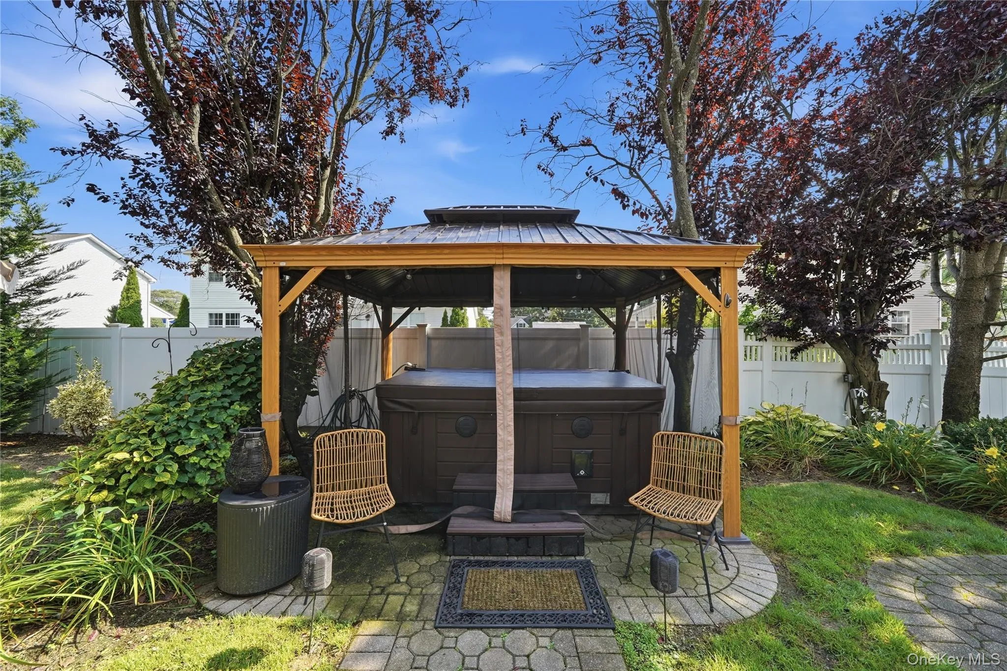 1536 Winganhauppauge Road, Islip, NY, 4 Bedrooms Bedrooms, 9 Rooms Rooms,3 BathroomsBathrooms,Residential,For Rent,Winganhauppauge,0,1039534 1536 Winganhauppauge Road, Islip, NY, 4 Bedrooms Bedrooms, 9 Rooms Rooms,3 BathroomsBathrooms,Residential,For Rent,Winganhauppauge,0,1039534