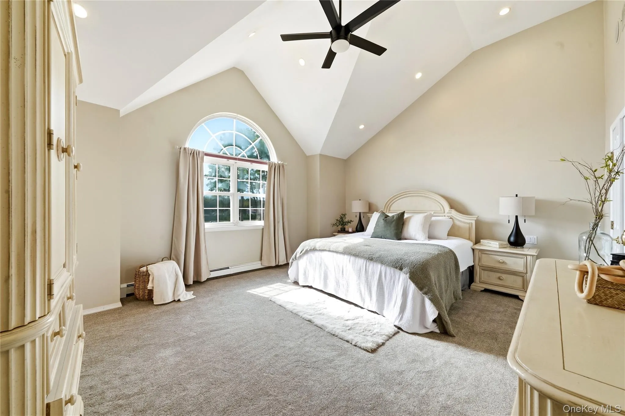 1536 Winganhauppauge Road, Islip, NY, 4 Bedrooms Bedrooms, 9 Rooms Rooms,3 BathroomsBathrooms,Residential,For Rent,Winganhauppauge,0,1039534 1536 Winganhauppauge Road, Islip, NY, 4 Bedrooms Bedrooms, 9 Rooms Rooms,3 BathroomsBathrooms,Residential,For Rent,Winganhauppauge,0,1039534