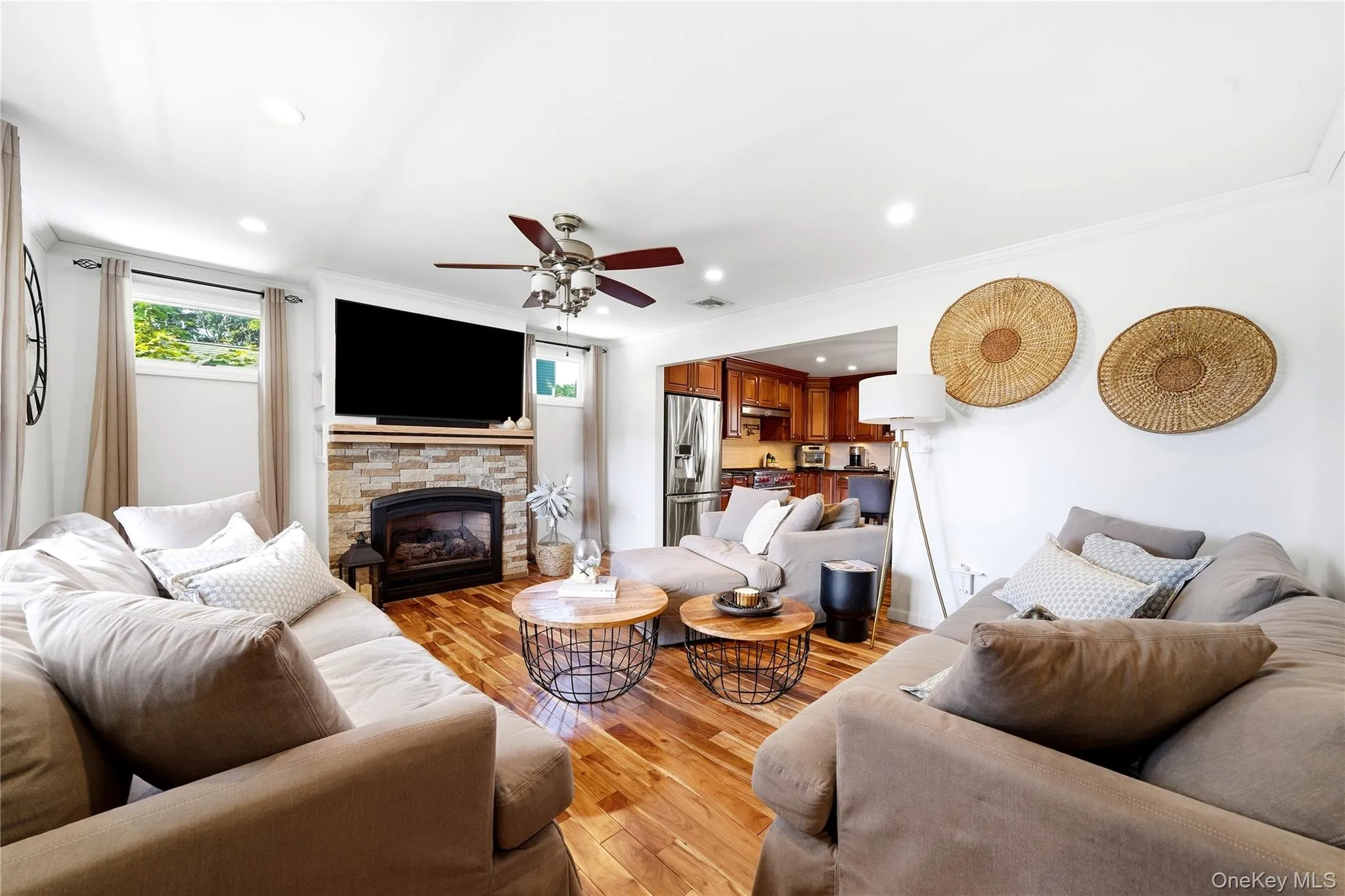 1536 Winganhauppauge Road, Islip, NY, 4 Bedrooms Bedrooms, 9 Rooms Rooms,3 BathroomsBathrooms,Residential,For Rent,Winganhauppauge,0,1039534 1536 Winganhauppauge Road, Islip, NY, 4 Bedrooms Bedrooms, 9 Rooms Rooms,3 BathroomsBathrooms,Residential,For Rent,Winganhauppauge,0,1039534