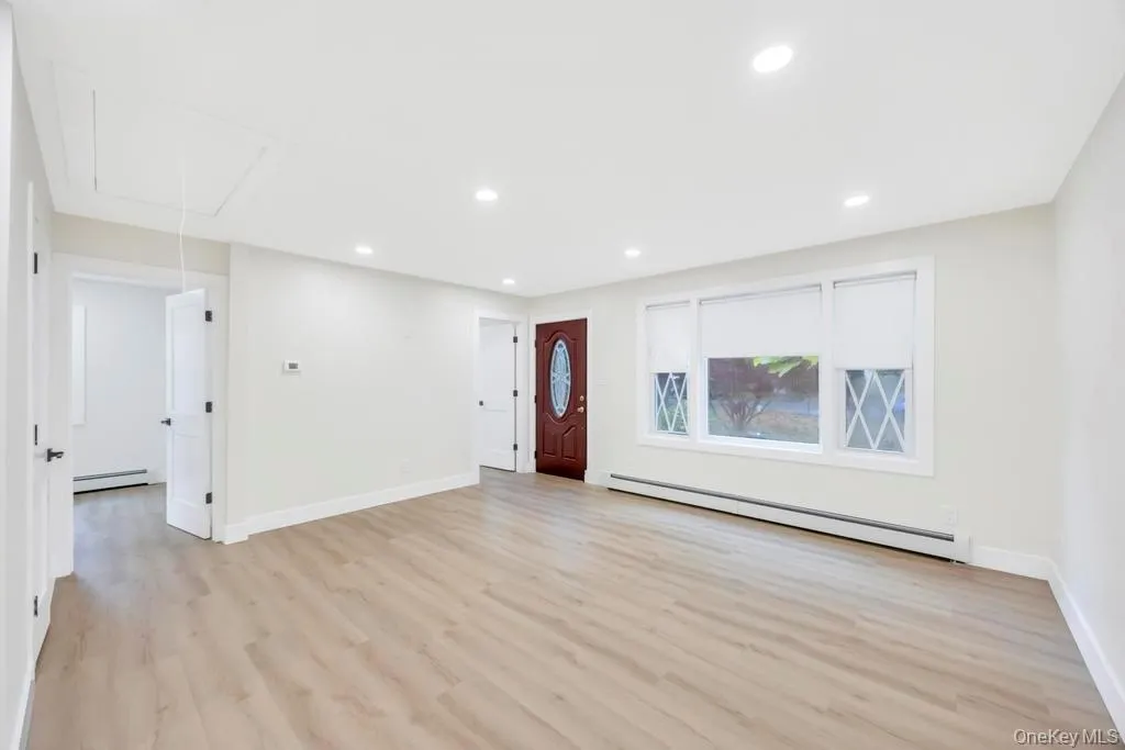 34 Ormond Avenue, Brookhaven, NY, 2 Bedrooms Bedrooms, 4 Rooms Rooms,1 BathroomBathrooms,Residential,For Rent,Ormond,0,1039541 34 Ormond Avenue, Brookhaven, NY, 2 Bedrooms Bedrooms, 4 Rooms Rooms,1 BathroomBathrooms,Residential,For Rent,Ormond,0,1039541