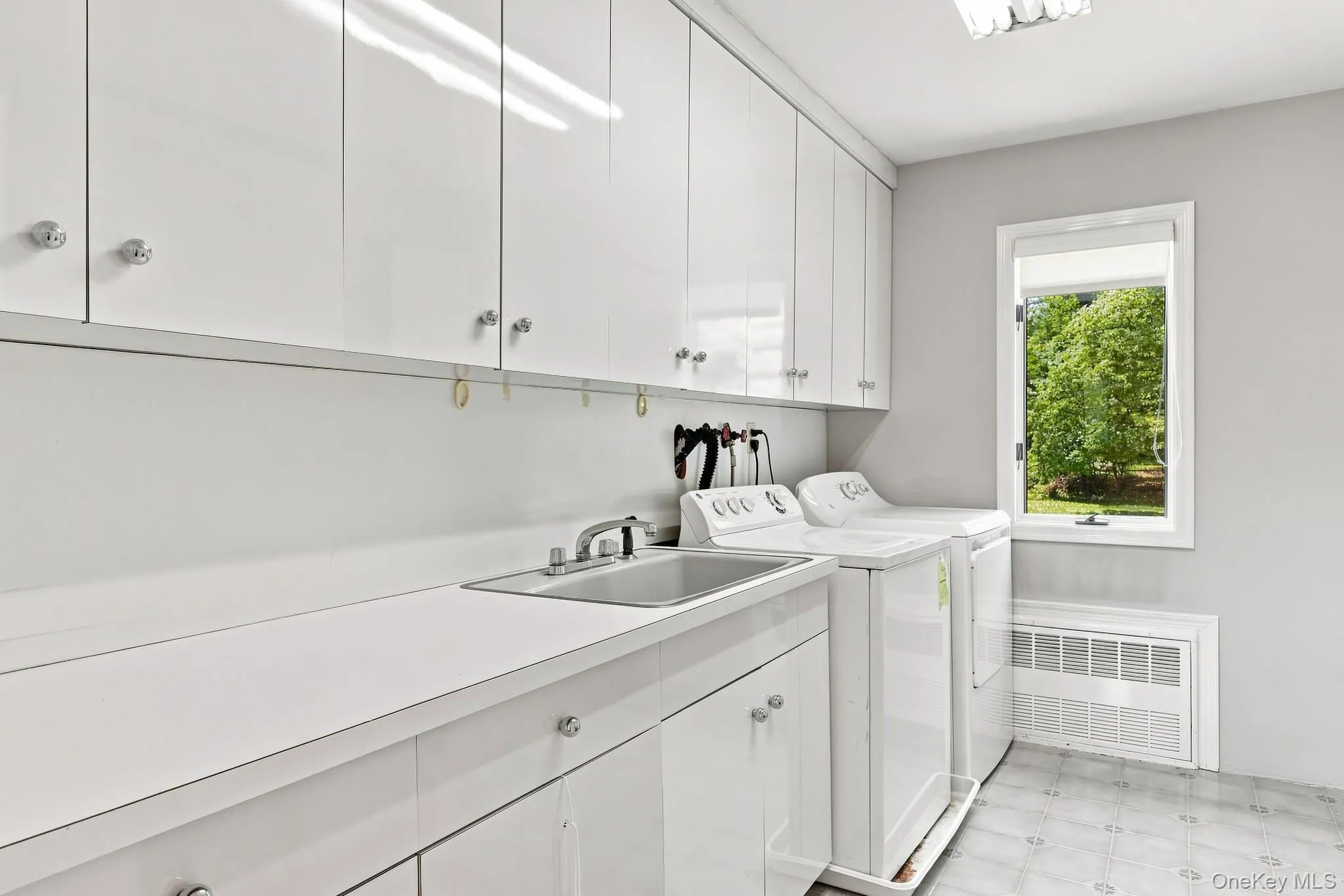 306 Grandview Avenue, Ramapo, NY, 8 Bedrooms Bedrooms, 15 Rooms Rooms,4 BathroomsBathrooms,Residential,For Rent,Grandview,0,1039542 306 Grandview Avenue, Ramapo, NY, 8 Bedrooms Bedrooms, 15 Rooms Rooms,4 BathroomsBathrooms,Residential,For Rent,Grandview,0,1039542