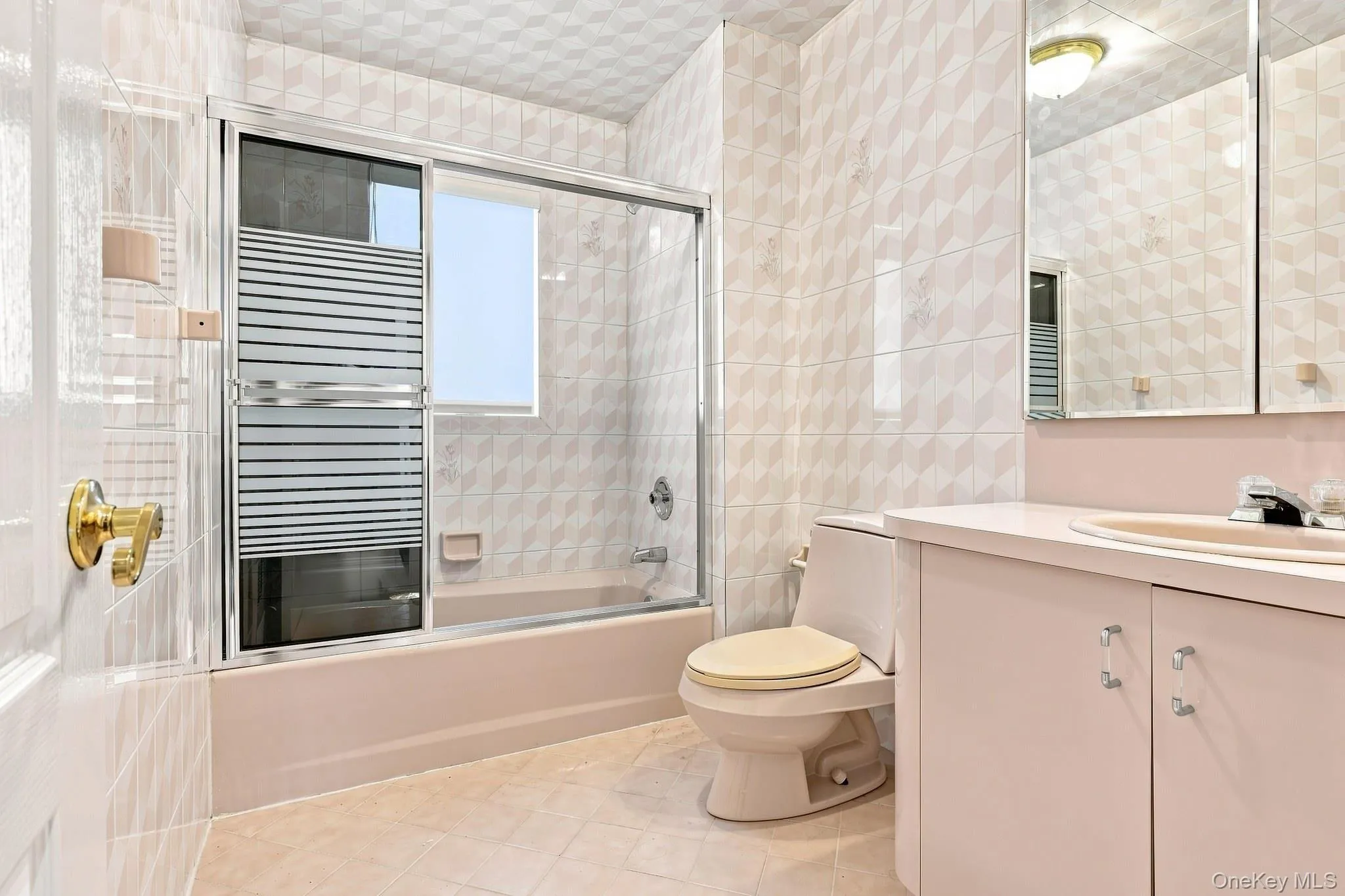 306 Grandview Avenue, Ramapo, NY, 8 Bedrooms Bedrooms, 15 Rooms Rooms,4 BathroomsBathrooms,Residential,For Rent,Grandview,0,1039542 306 Grandview Avenue, Ramapo, NY, 8 Bedrooms Bedrooms, 15 Rooms Rooms,4 BathroomsBathrooms,Residential,For Rent,Grandview,0,1039542