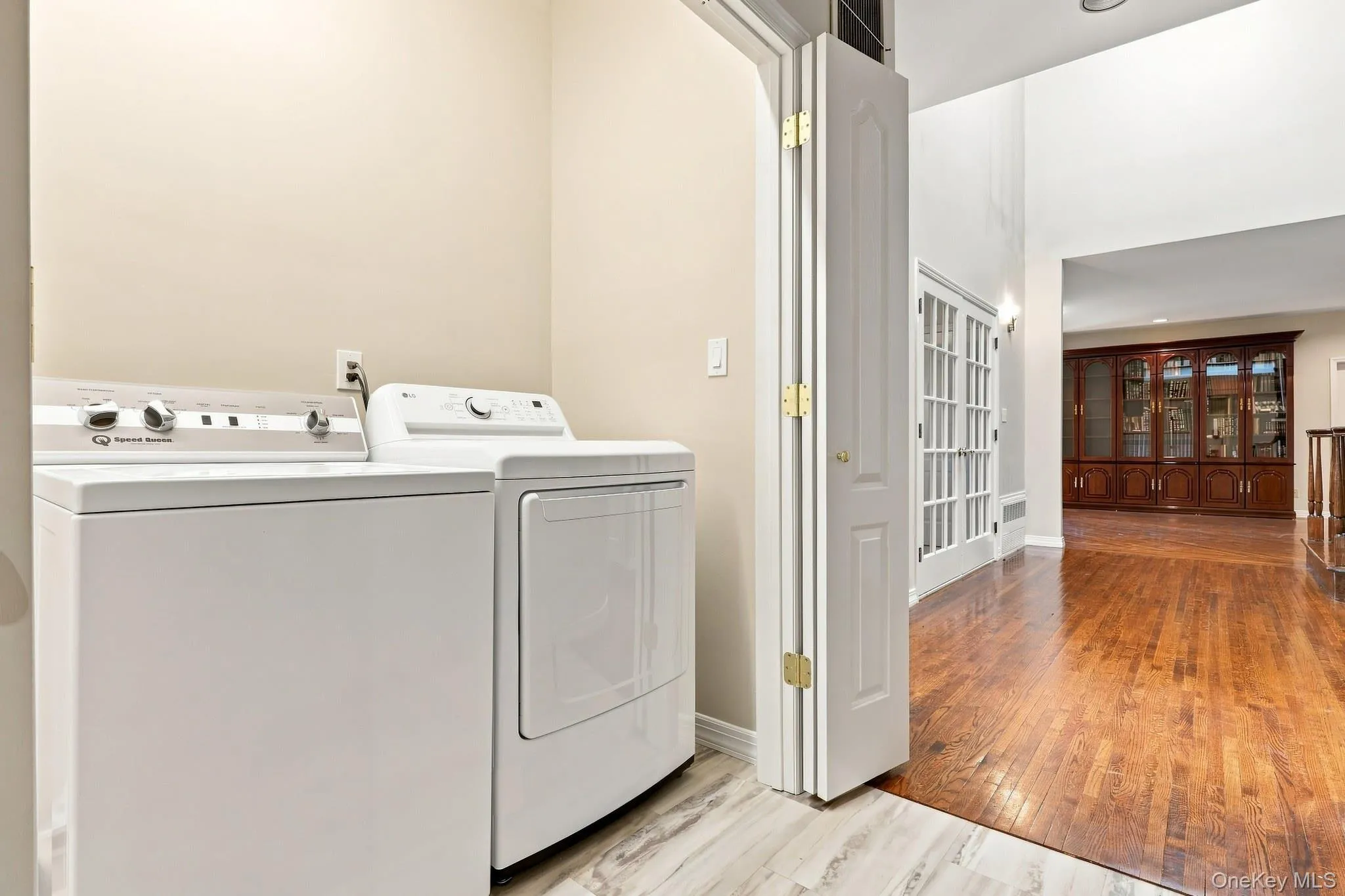 306 Grandview Avenue, Ramapo, NY, 8 Bedrooms Bedrooms, 15 Rooms Rooms,4 BathroomsBathrooms,Residential,For Rent,Grandview,0,1039542 306 Grandview Avenue, Ramapo, NY, 8 Bedrooms Bedrooms, 15 Rooms Rooms,4 BathroomsBathrooms,Residential,For Rent,Grandview,0,1039542