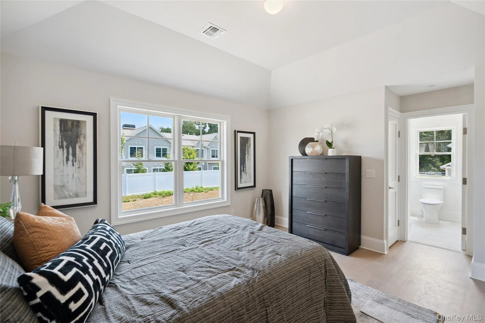 44 Plainview Road, Oyster Bay, NY, 6 Bedrooms Bedrooms, 10 Rooms Rooms,4 BathroomsBathrooms,Residential,For Rent,Plainview,0,1039543 44 Plainview Road, Oyster Bay, NY, 6 Bedrooms Bedrooms, 10 Rooms Rooms,4 BathroomsBathrooms,Residential,For Rent,Plainview,0,1039543