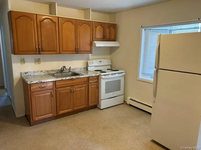14 Cinder Lane, Oyster Bay, NY, 5 Bedrooms Bedrooms, 7 Rooms Rooms,2 BathroomsBathrooms,Residential,For Rent,Cinder,0,1039546 14 Cinder Lane, Oyster Bay, NY, 5 Bedrooms Bedrooms, 7 Rooms Rooms,2 BathroomsBathrooms,Residential,For Rent,Cinder,0,1039546