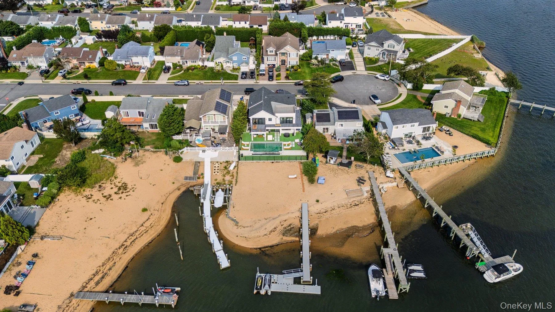 14 Jomarr Court, Oyster Bay, NY, 4 Bedrooms Bedrooms, 14 Rooms Rooms,4 BathroomsBathrooms,Residential,For Rent,Jomarr,0,1039548 14 Jomarr Court, Oyster Bay, NY, 4 Bedrooms Bedrooms, 14 Rooms Rooms,4 BathroomsBathrooms,Residential,For Rent,Jomarr,0,1039548