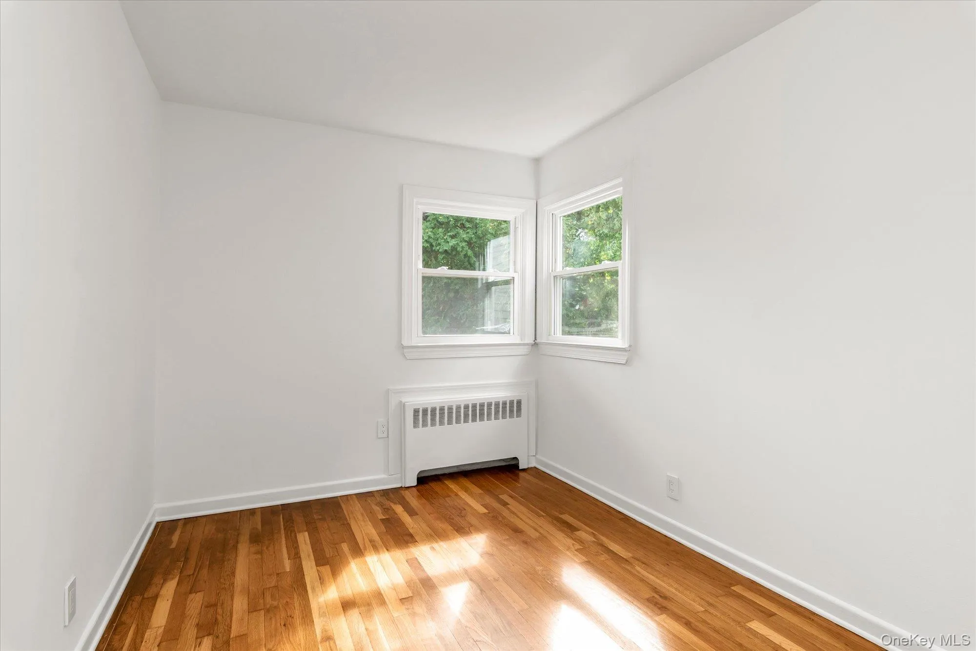 42-17 Marathon Parkway, New York, NY, 2 Bedrooms Bedrooms, 5 Rooms Rooms,2 BathroomsBathrooms,Residential Lease,For Rent,Marathon,0,1039550 42-17 Marathon Parkway, New York, NY, 2 Bedrooms Bedrooms, 5 Rooms Rooms,2 BathroomsBathrooms,Residential Lease,For Rent,Marathon,0,1039550