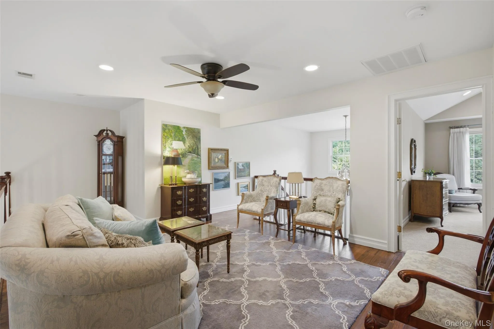 Lovely 2nd floor landing Lovely 2nd floor landing