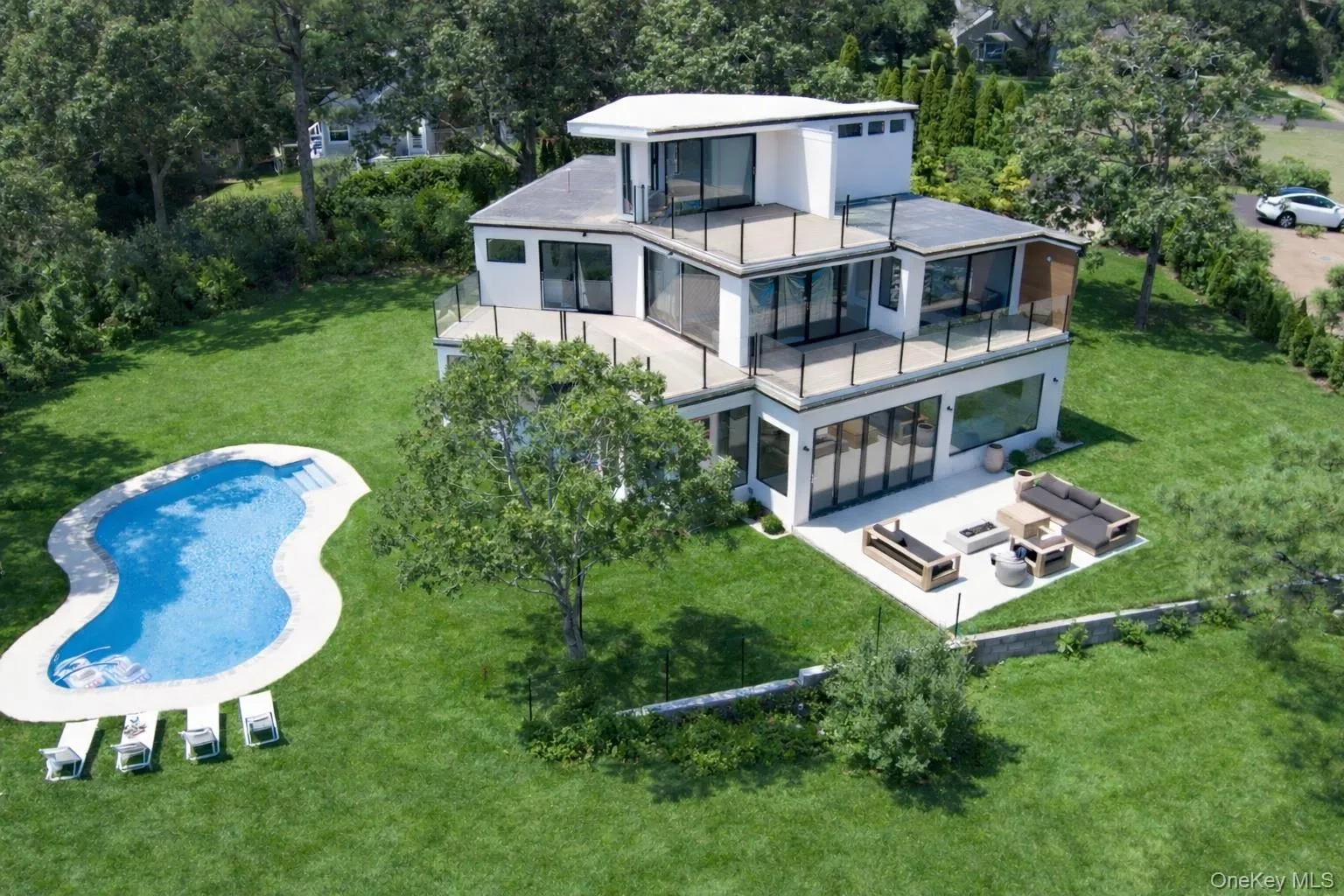 10 Bay View Drive, Southampton, NY, 5 Bedrooms Bedrooms, 13 Rooms Rooms,4 BathroomsBathrooms,Residential,For Rent,Bay View,0,1039554 10 Bay View Drive, Southampton, NY, 5 Bedrooms Bedrooms, 13 Rooms Rooms,4 BathroomsBathrooms,Residential,For Rent,Bay View,0,1039554